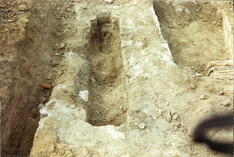 Tumba de la necropolis de Carranque de Yuso.